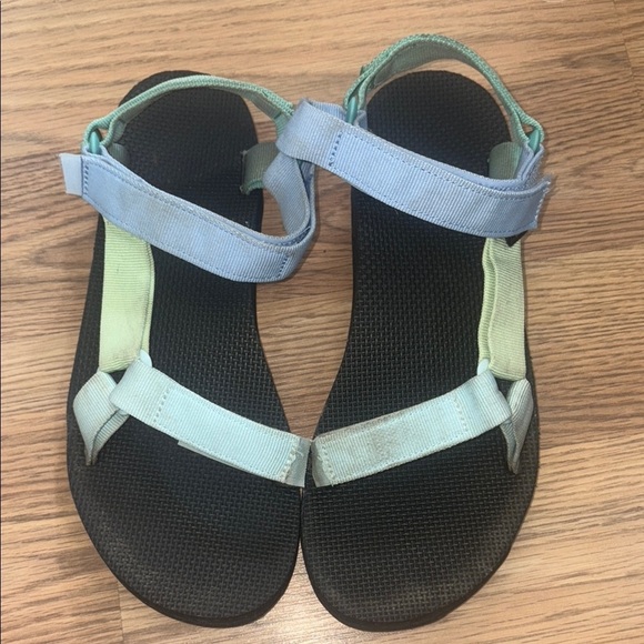 Teva Shoes - Teva woman’s size 10